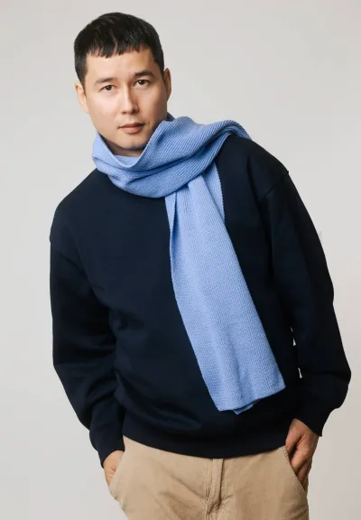 Sky-blue organic cotton plain scarf