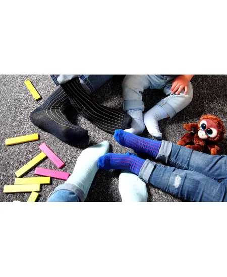 Kids socks ribbed cornflower blue with red elastane