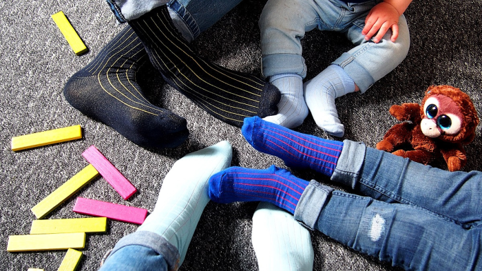 Kids socks ribbed cornflower blue with red elastane