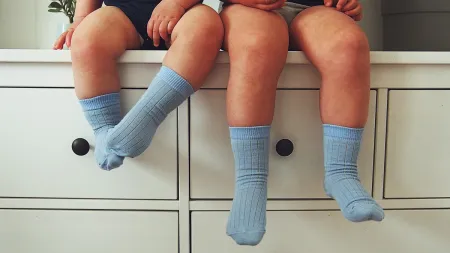 Kids socks ribbed light blue with purple elastane