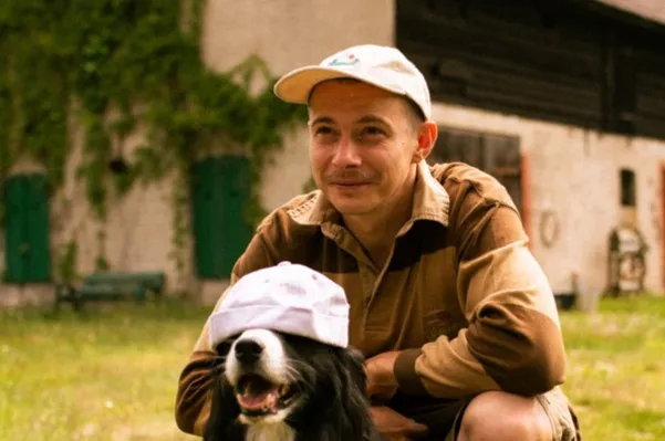 Jak prać czapkę z daszkiem? Krok po kroku